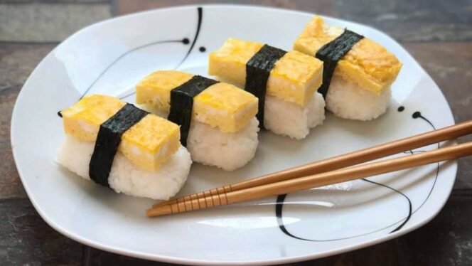 
					Tamago Sushi: Sajian Nasi dengan Telur yang Bisa Kamu Bikin Sendiri di Rumah