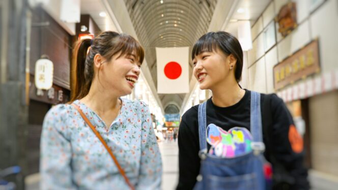 
					Bahasa Jepang dalam Dunia Fashion: Istilah Streetwear dan Tradisional