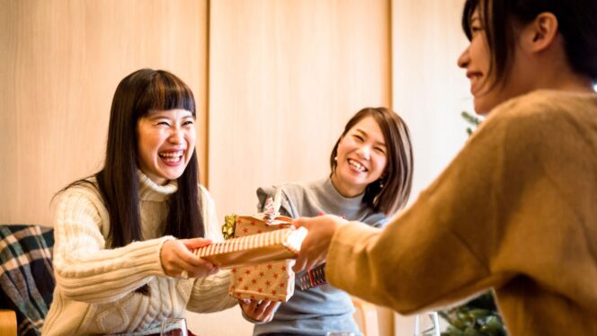 
					Perbedaan ‘Tomodachi’, ‘Nakama’, dan ‘Yuujin’: Cara Menyebut Teman dalam Bahasa Jepang