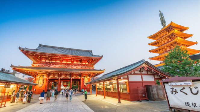 
					Senso-ji Asakusa: Kuil Tertua di Tokyo yang Wajib Dikunjungi