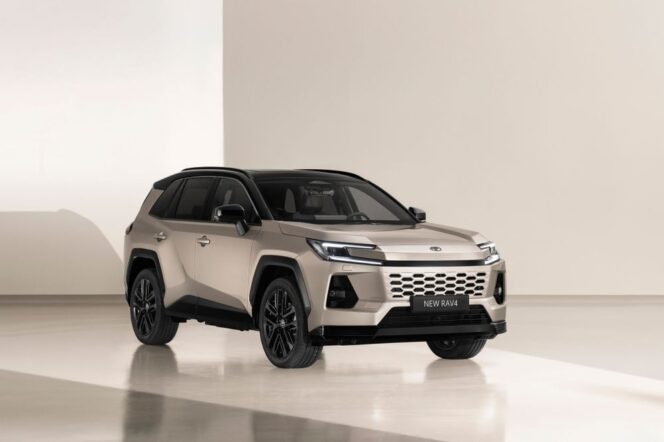 
					Toyota Luncurkan RAV4 Generasi Baru dengan Sistem Perangkat Lunak Canggih