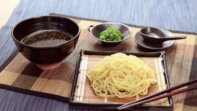 
					Tsukemen: Ramen Celup yang Bikin Nagih, Sensasi Makan Mi yang Berbeda