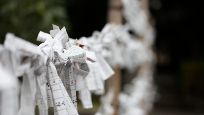 
					🔮✨ Bahasa Jepang di Dunia Ramalan & Keberuntungan: Kosakata dari Omikuji hingga Unmei