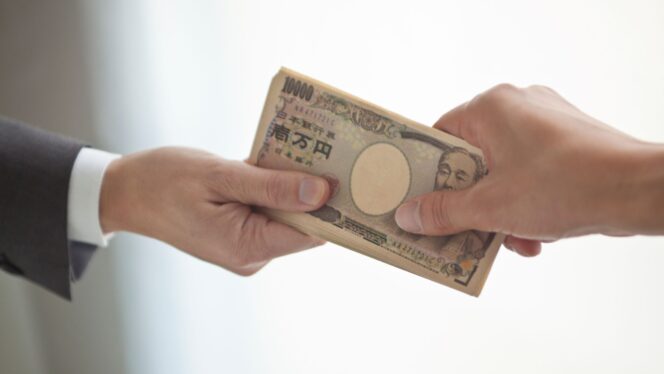 
					Tipping di Jepang: Perlu atau Tidak dan Cara Menghadapinya