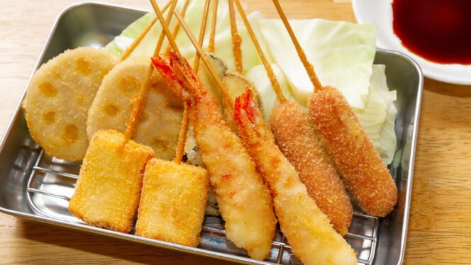 
					Kushikatsu: Tusukan Gorengan Aneka Rupa, Jajanan Khas Osaka yang Wajib Coba dengan Saus Spesial
