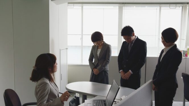 
					Ungkapan Bahasa Jepang untuk Mengungkapkan Penyesalan yang Halus