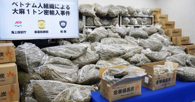 
					Agen Narkotika Jepang Sita 1,046 Ton Ganja, Penangkapan Terbesar dalam Sejarah Jepang