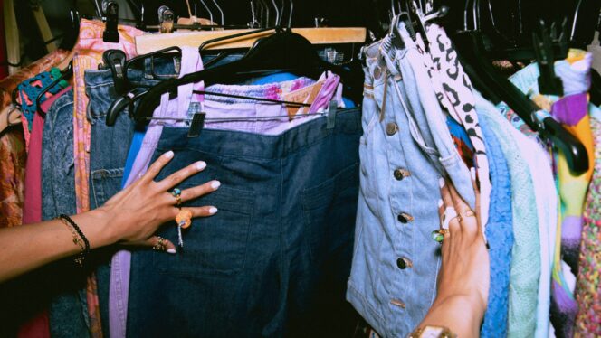 
					Tips Berburu Barang Bekas Unik di Jepang (Thrift & Flea Market)