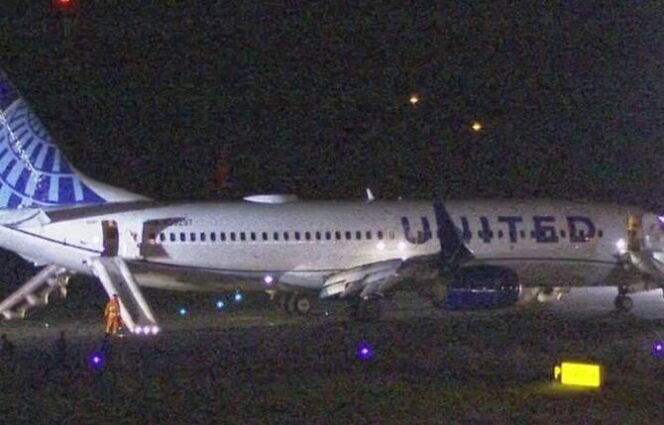 
					Pesawat United Airlines dari Tokyo ke Cebu Mendarat Darurat di Osaka, Dua Penumpang Alami Luka Ringan