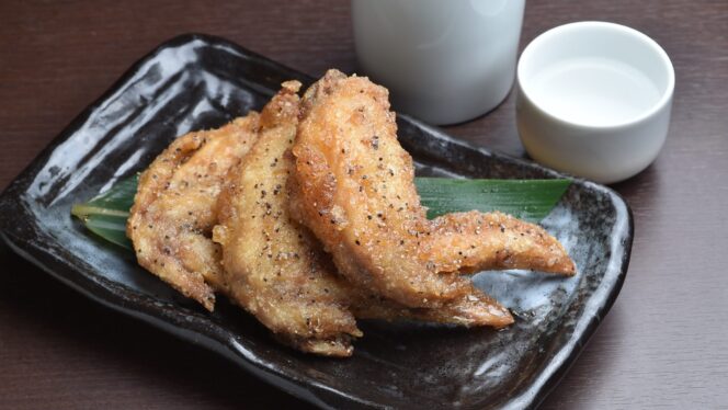 
					Tebasaki: Sayap Ayam Pedas Renyah Khas Nagoya