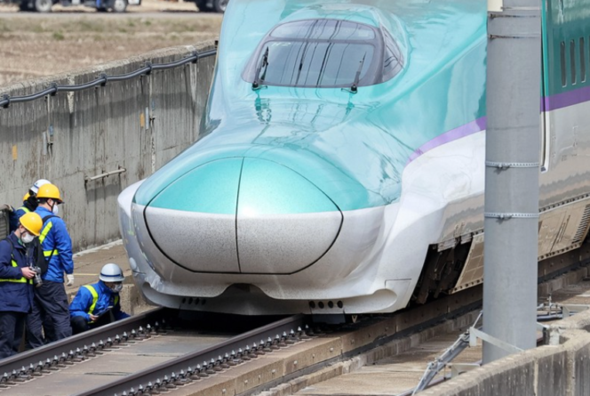 
					JR East Hentikan Layanan Beberapa Kereta Shinkansen Tohoku Setelah Gempa M7,5