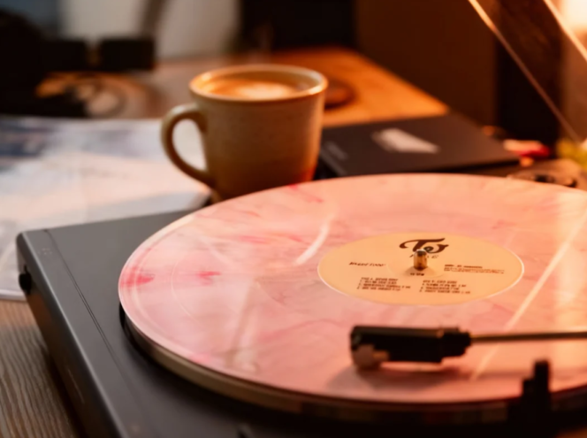 
					Jepang Siapkan Aturan Royalti Musik Latar untuk Kafe dan Gym