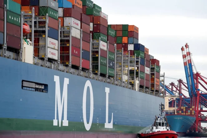 
					Kapal Kontainer Milik Perusahaan Jepang Rusak di Teluk Persia di Tengah Konflik AS–Israel dan Iran