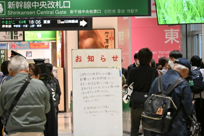 
					Kereta Shinkansen Tertunda 3 Menit, Petugas Ketiduran di Ruang Istirahat