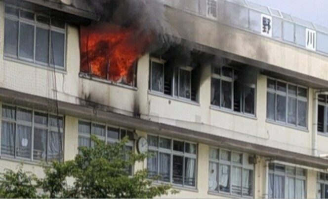 
					Kebakaran di SD Tokyo, 10 Orang Terluka dan Ratusan Siswa Dievakuasi