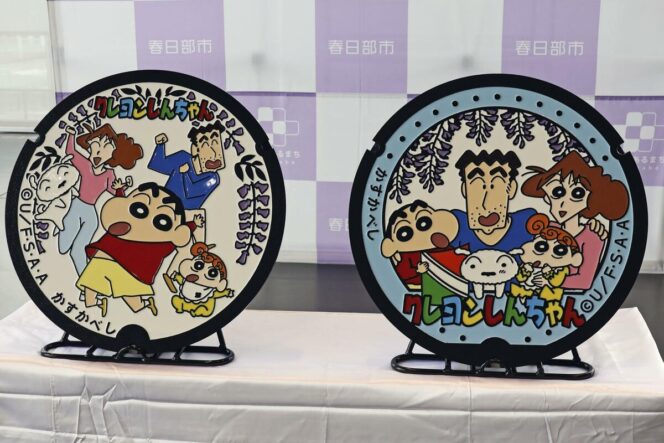 
					Kota Asal Shin-chan Resmikan Tutup Gorong-Gorong Bertema Crayon Shin-chan