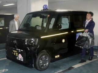 Photo shows a minivehicle taxi in Kitakyushu, southwestern Japan, on June 26, 2026. (Kyodo)