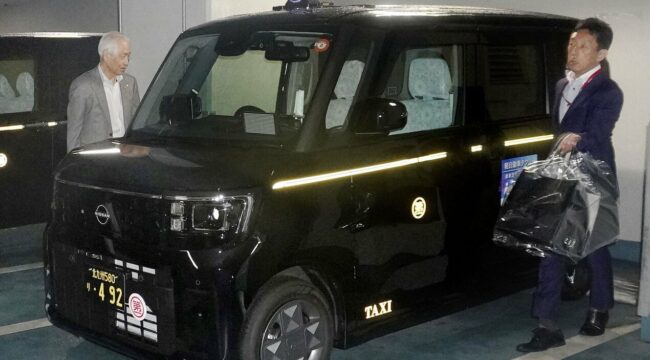 Photo shows a minivehicle taxi in Kitakyushu, southwestern Japan, on June 26, 2026. (Kyodo)