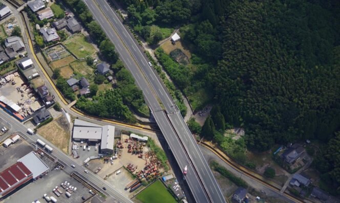 
					An aerial view shows the damaged Kyushu Expressway, after an earthquake with a magnitude of 7.1 struck southern Kumamoto Prefecture, in Yatsushiro, Kumamoto Prefecture, on July 29.  Image: Asia Air Survey & Aero Toyota/via REUTERS